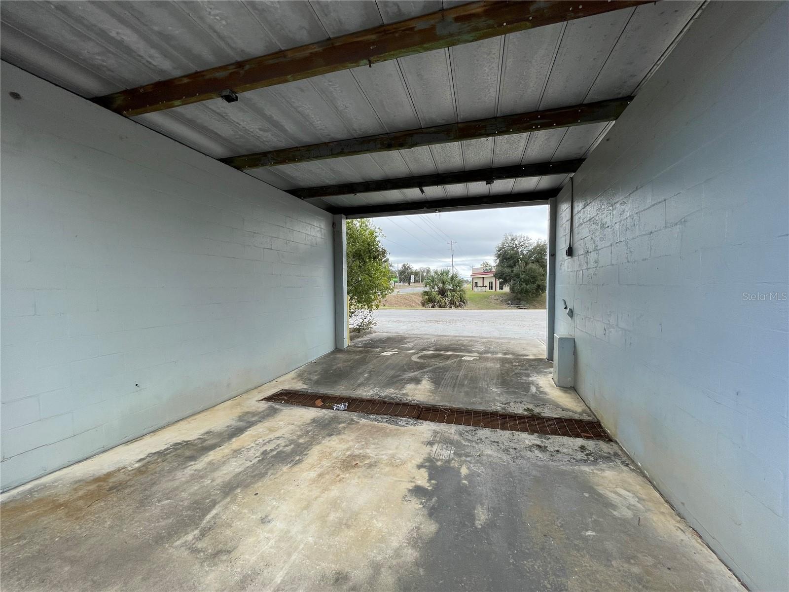 Image 11 of 31 For 770 Hathaway Avenue