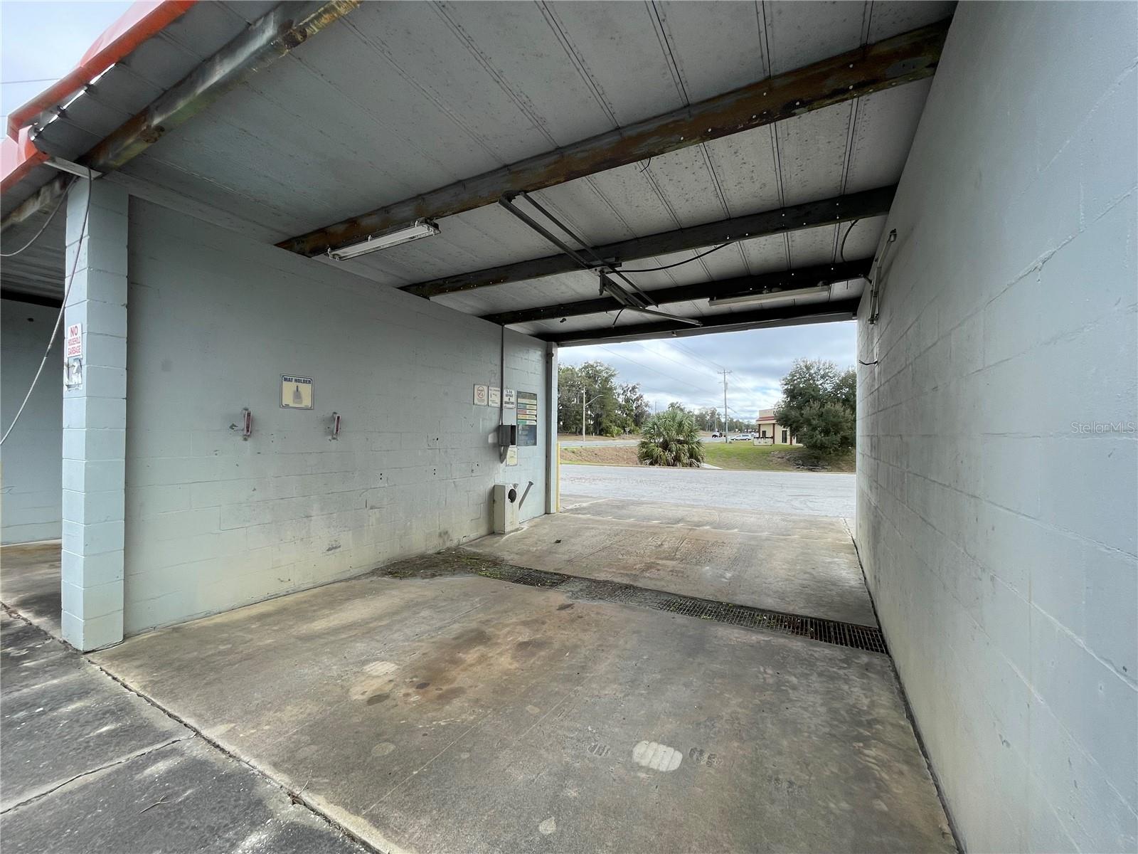 Image 19 of 31 For 770 Hathaway Avenue