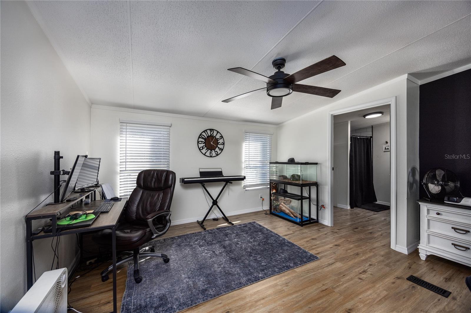 Image 19 of 54 For 847 Applewood Glen