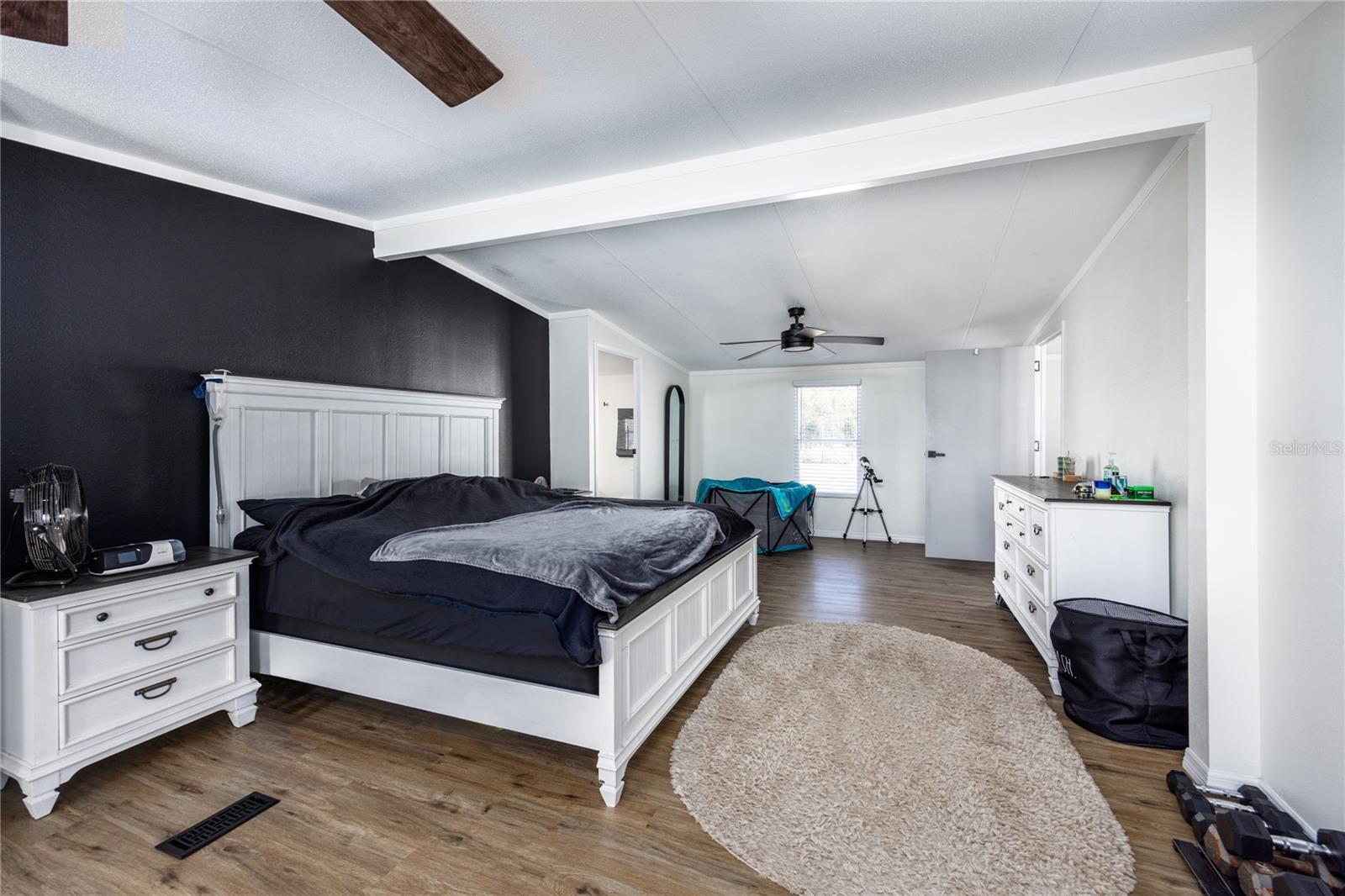 Image 20 of 54 For 847 Applewood Glen