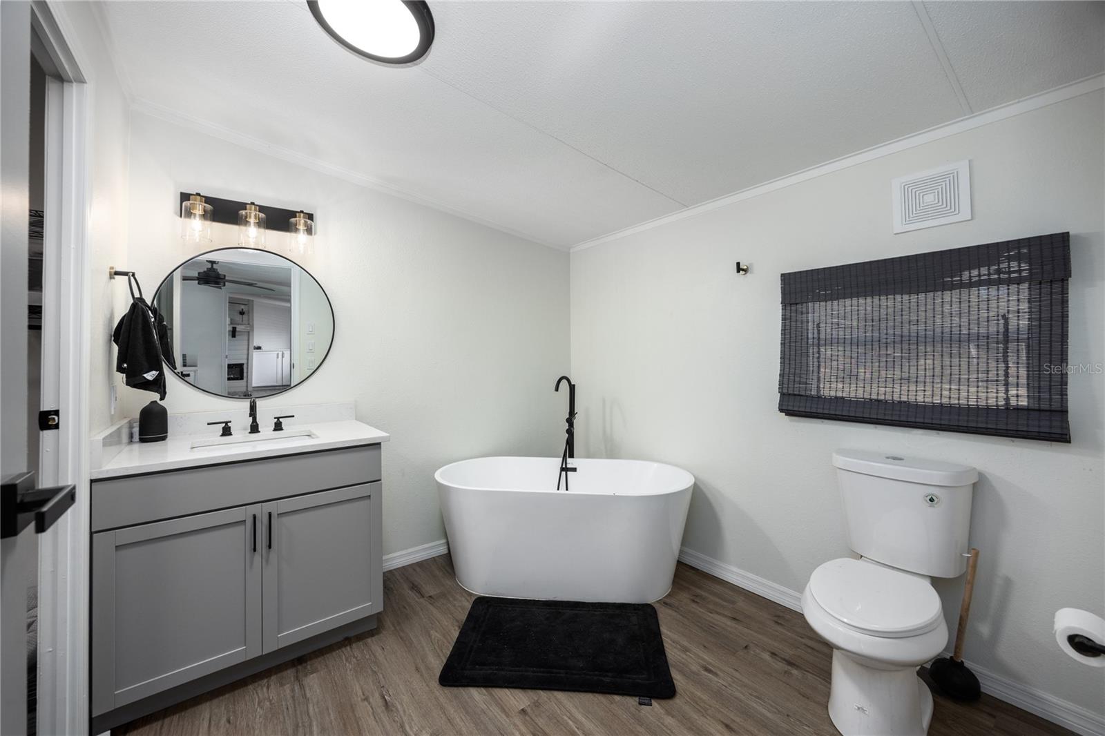 Image 24 of 54 For 847 Applewood Glen