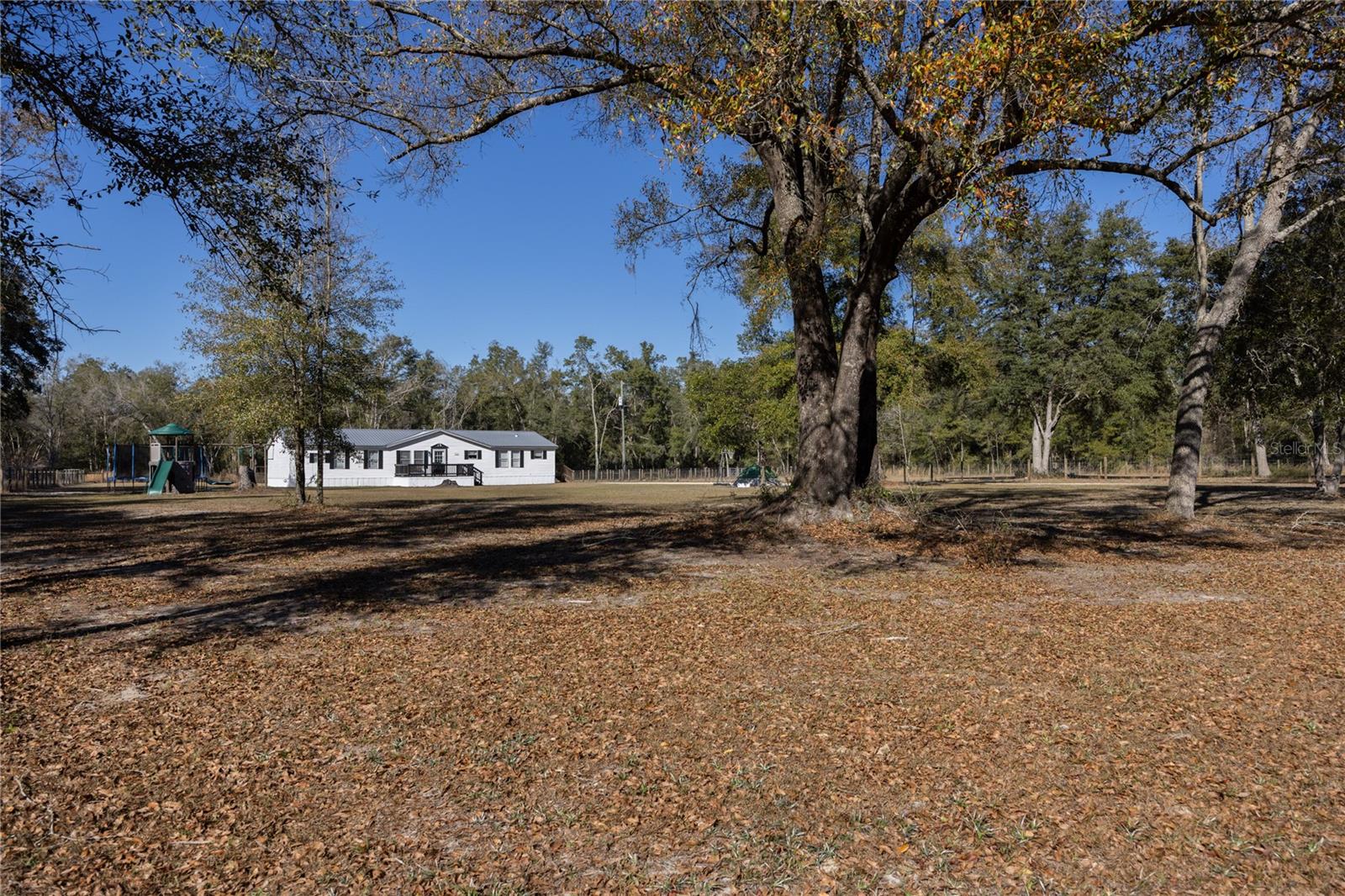 Image 31 of 54 For 847 Applewood Glen