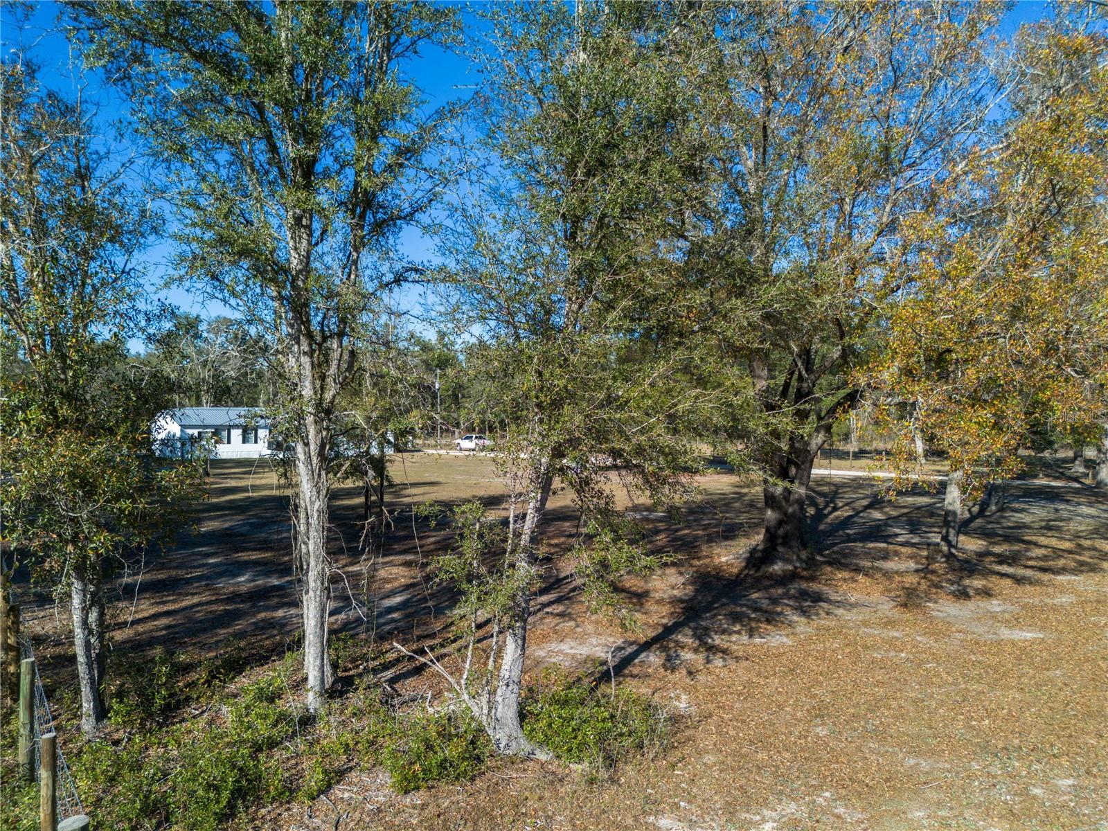 Image 44 of 54 For 847 Applewood Glen