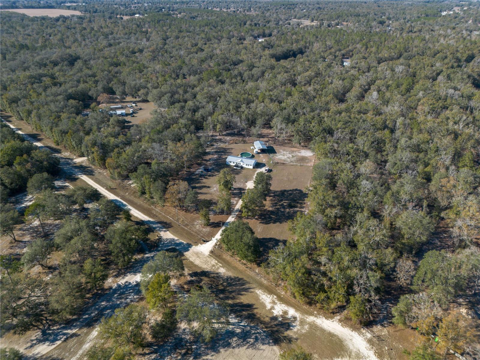 Image 47 of 54 For 847 Applewood Glen