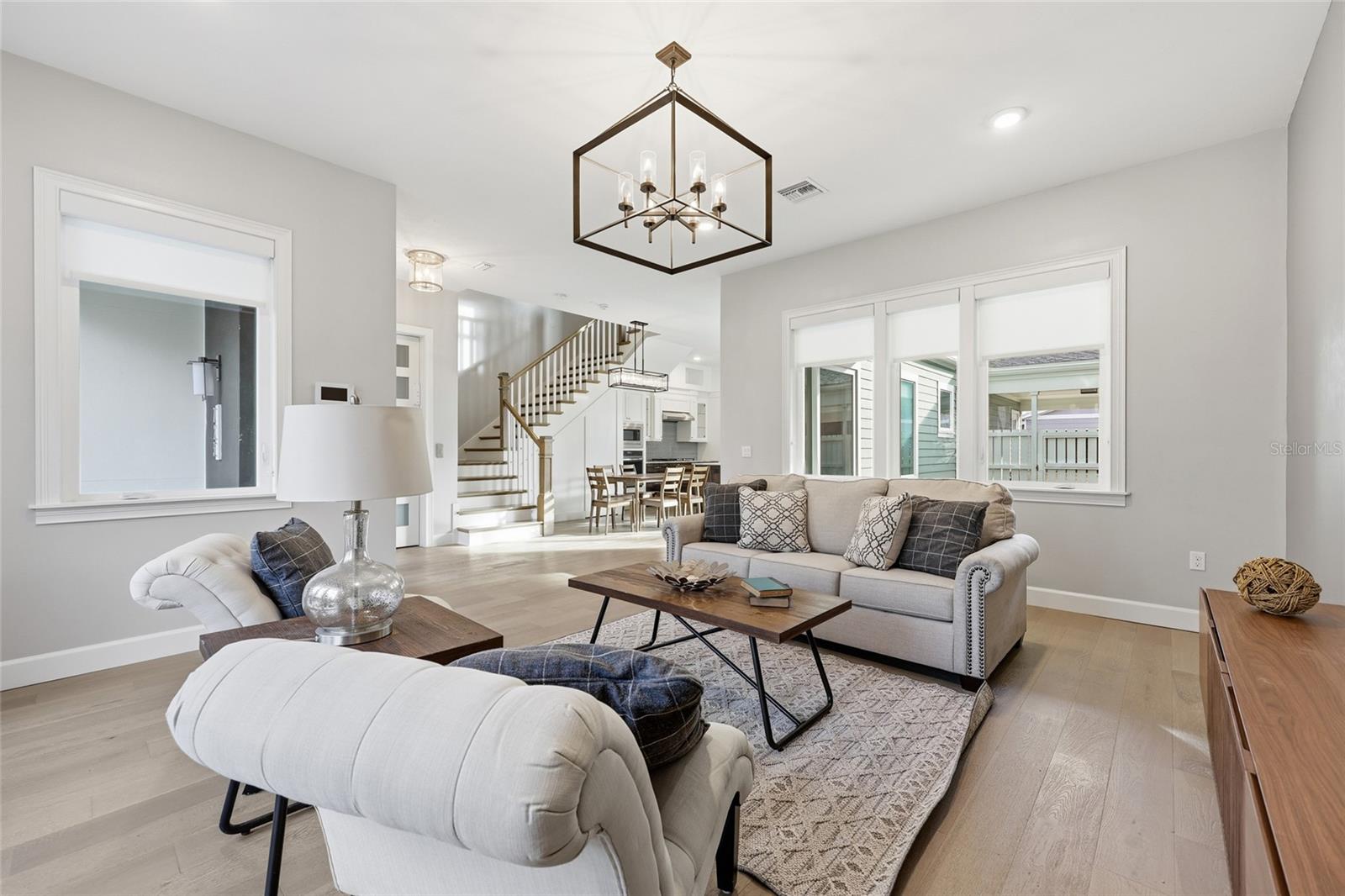 Image 12 of 44 For 723 131 Drive