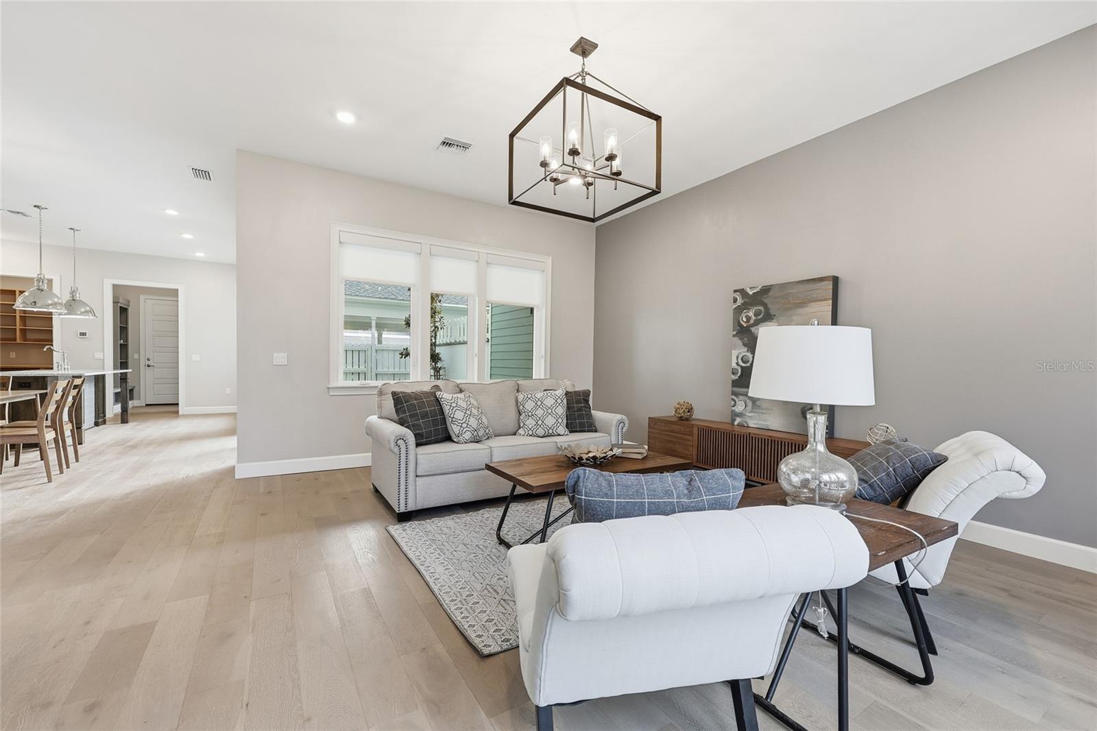 Image 13 of 44 For 723 131 Drive