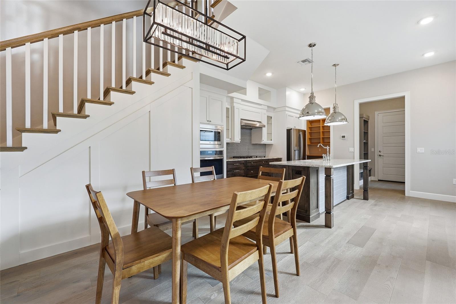 Image 15 of 44 For 723 131 Drive