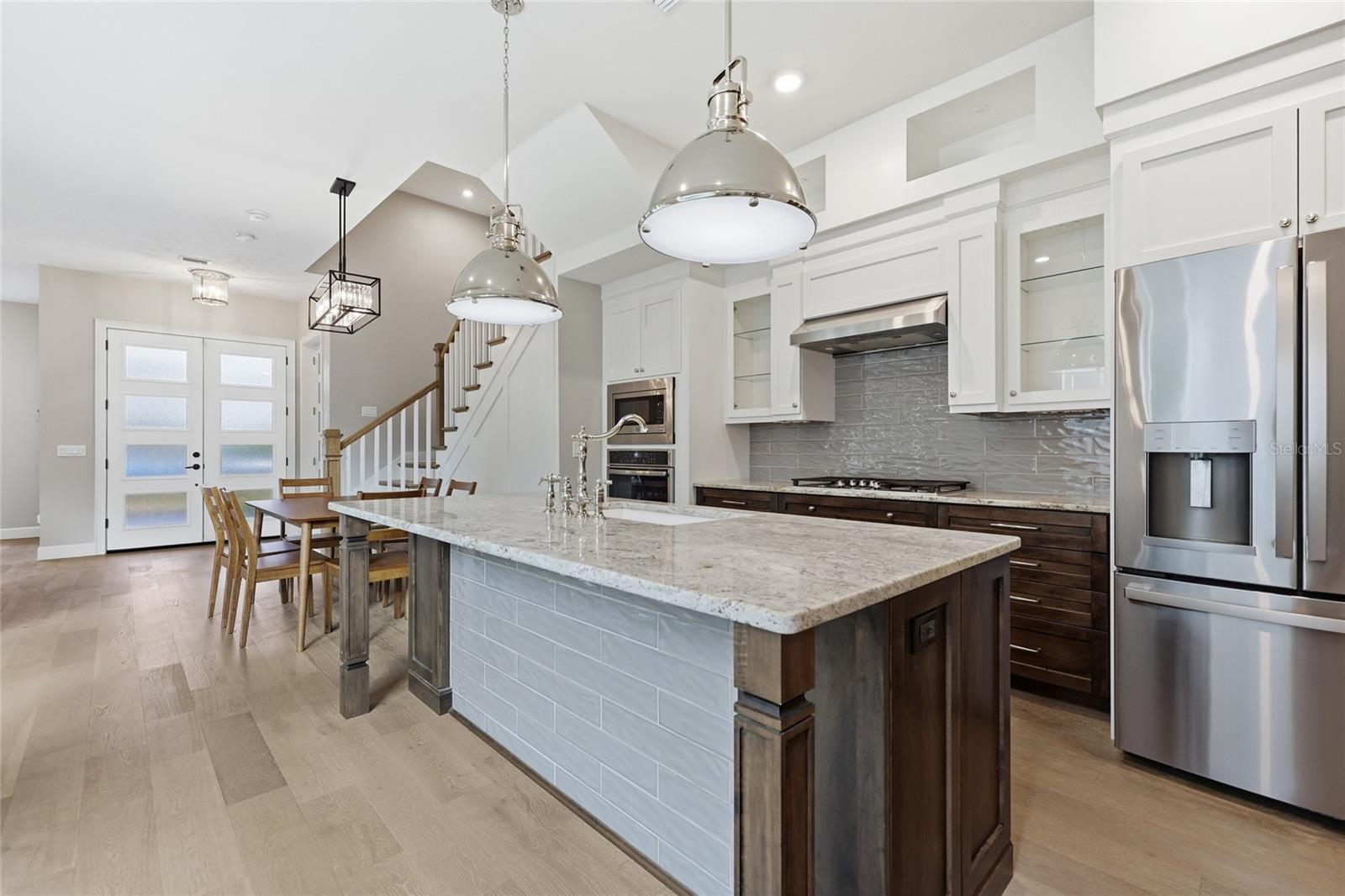 Image 19 of 44 For 723 131 Drive