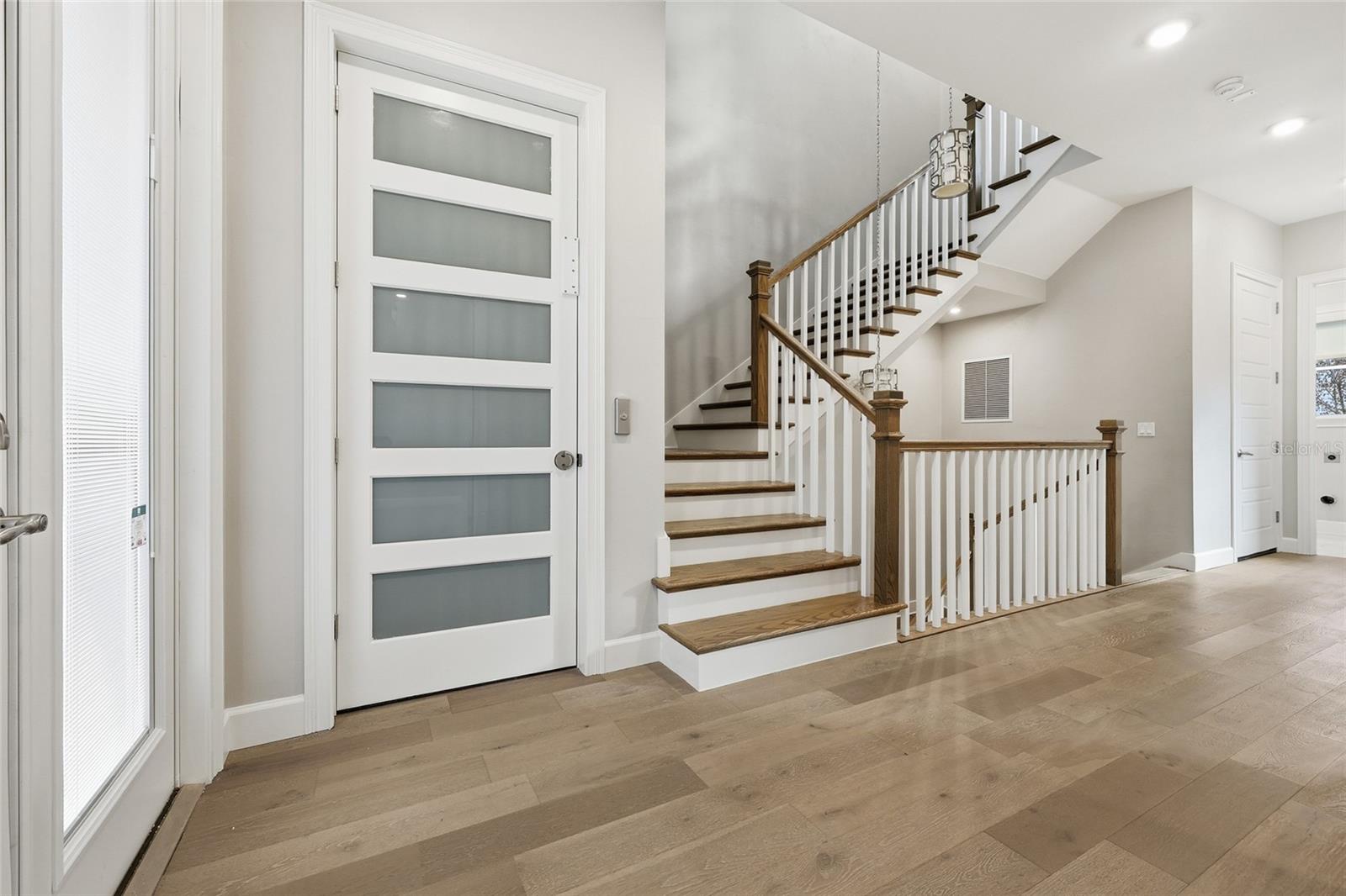 Image 28 of 44 For 723 131 Drive