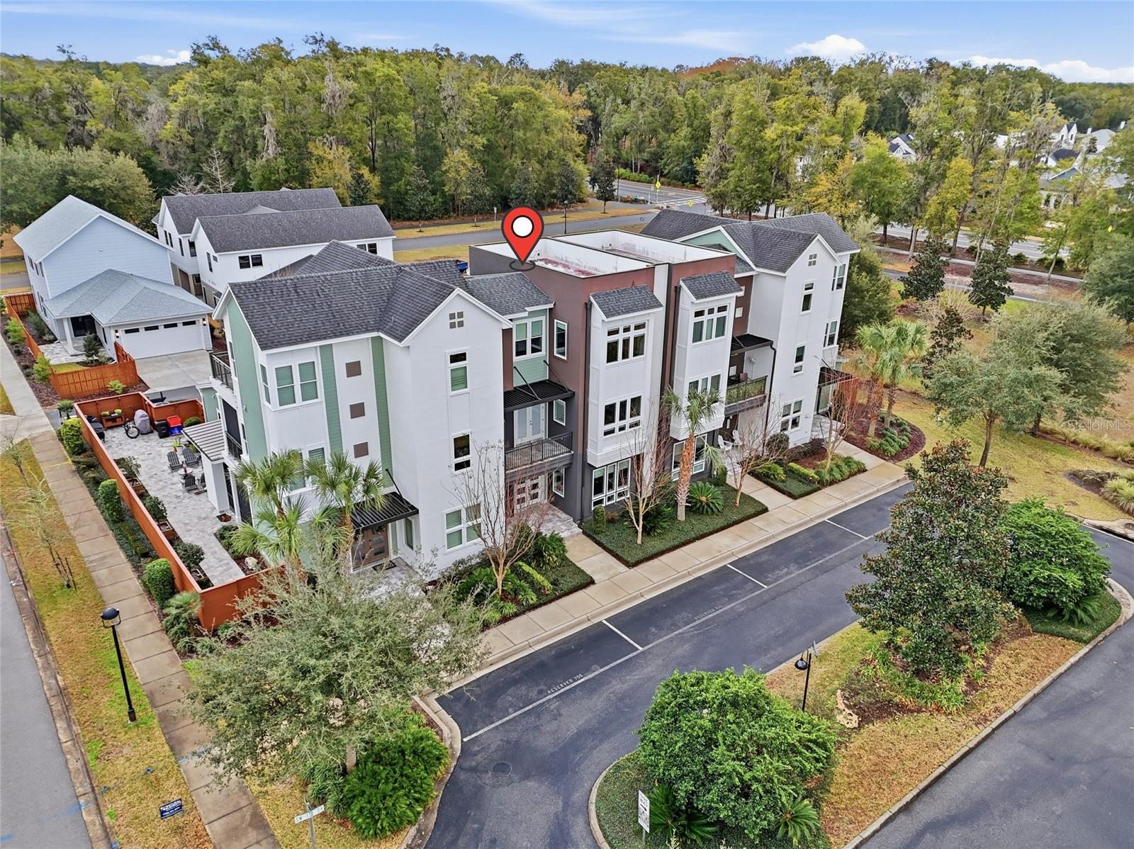 Image 4 of 44 For 723 131 Drive