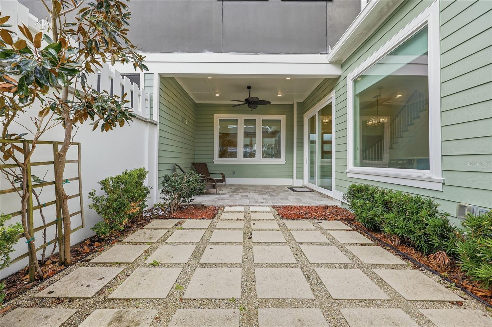 Image 9 of 44 For 723 131 Drive