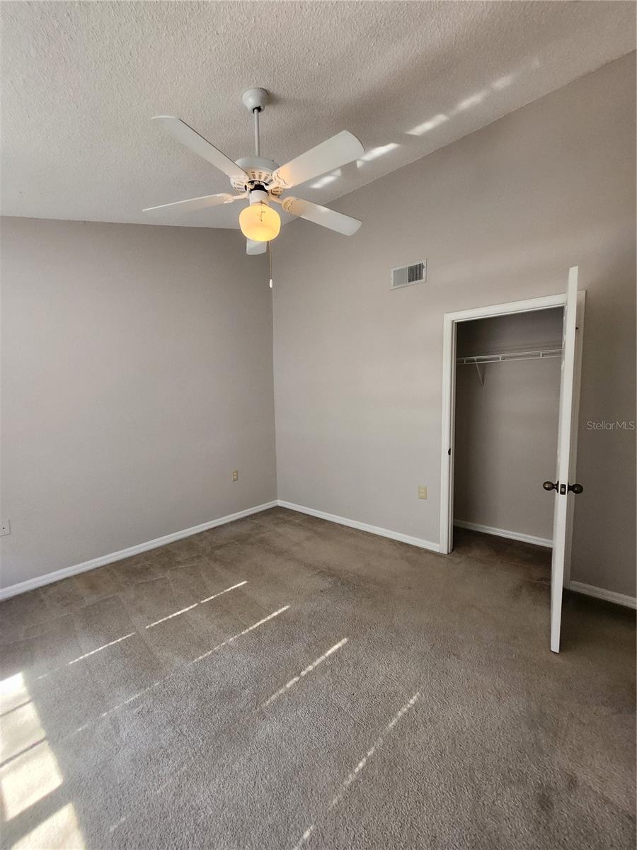 Image 13 of 31 For 10000 52nd Avenue 156