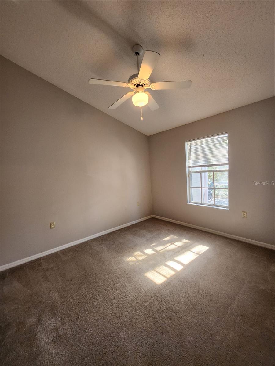 Image 15 of 31 For 10000 52nd Avenue 156