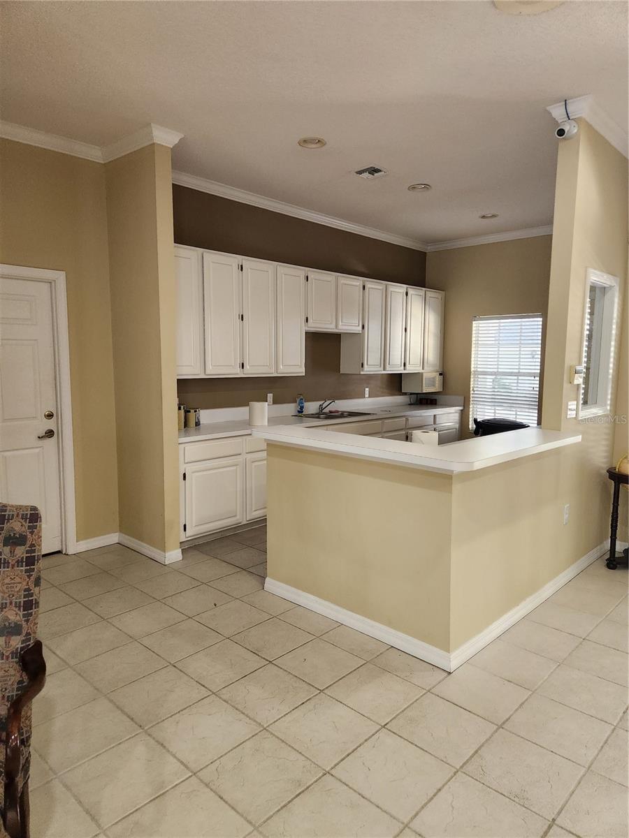 Image 25 of 31 For 10000 52nd Avenue 156