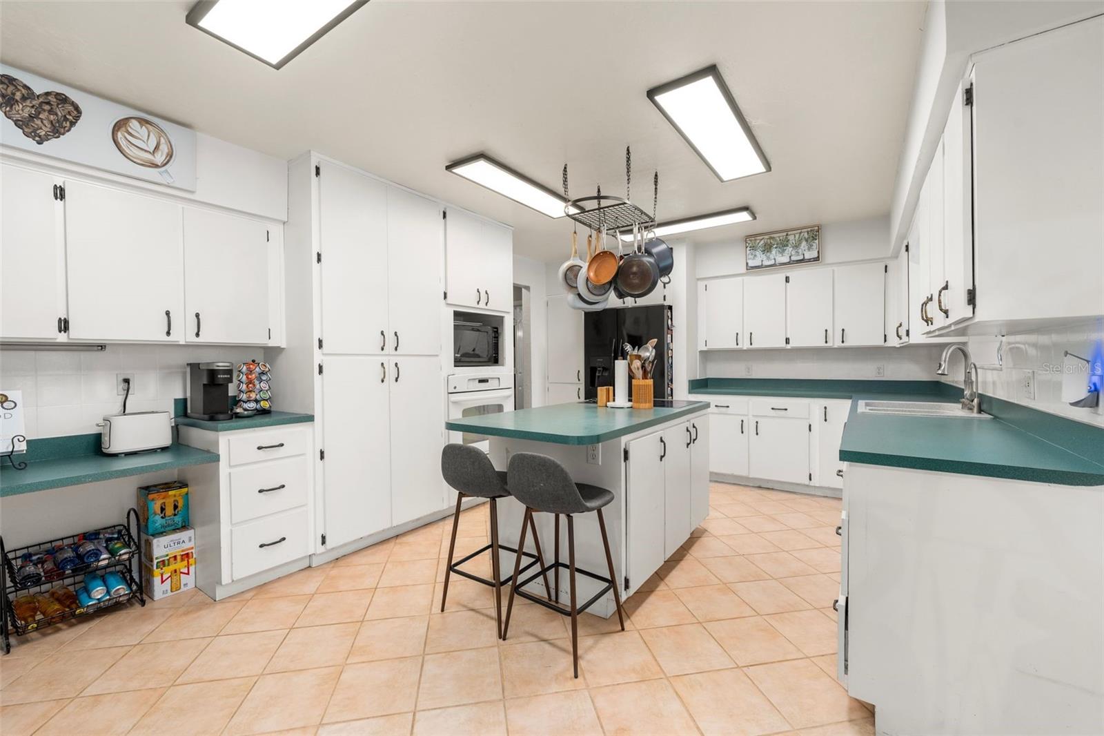 Image 15 of 58 For 3670 20th Avenue