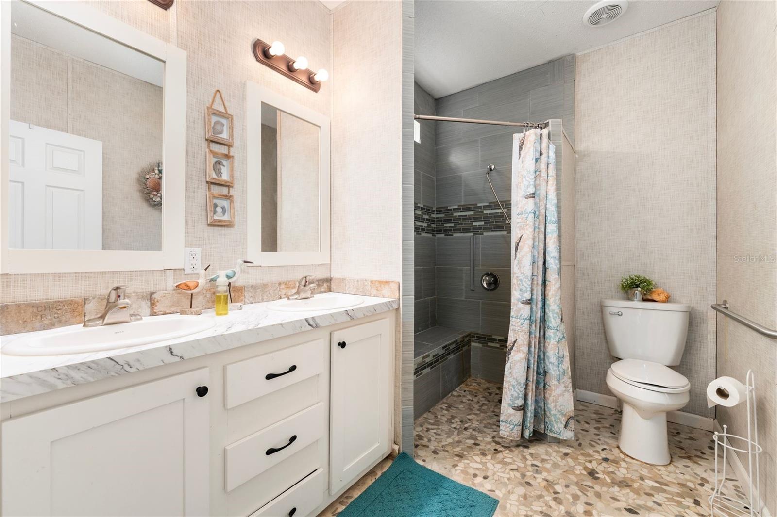 Image 42 of 58 For 3670 20th Avenue