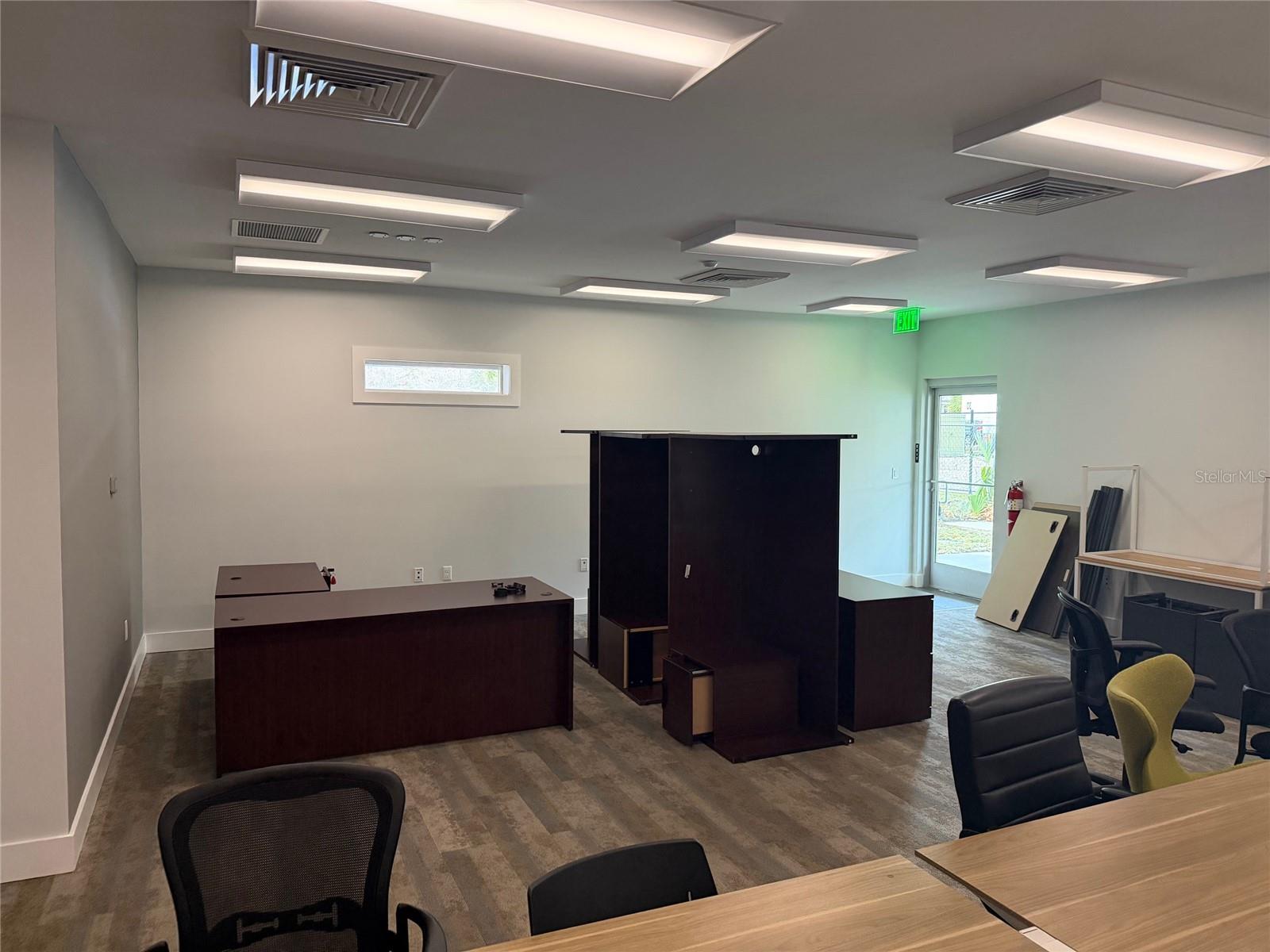 Image 5 of 7 For 225 7th Terrace 30