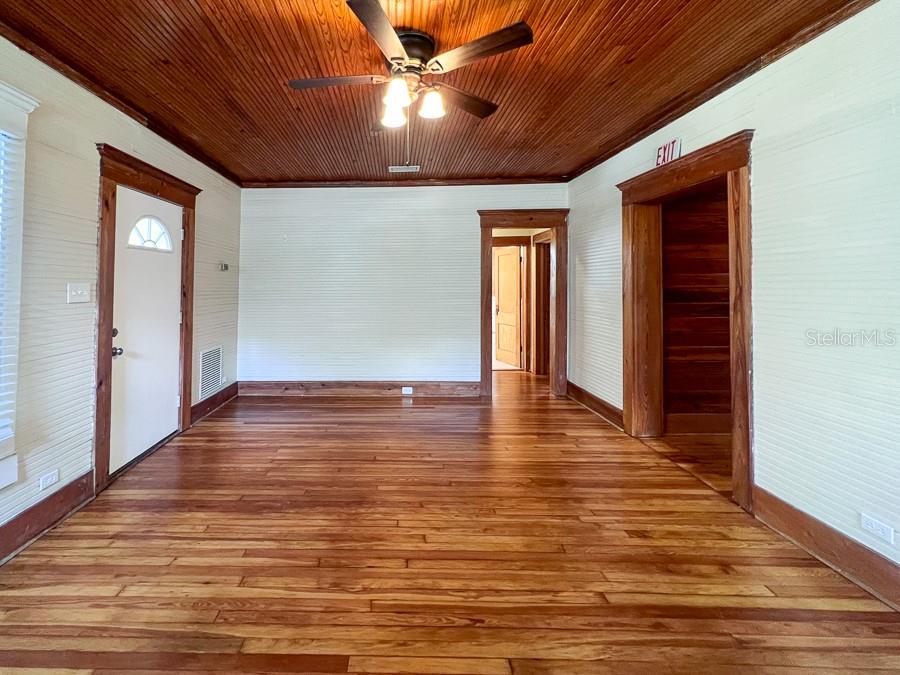 Image 5 of 27 For 115 7th Terrace