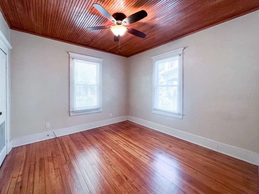 Image 6 of 27 For 115 7th Terrace