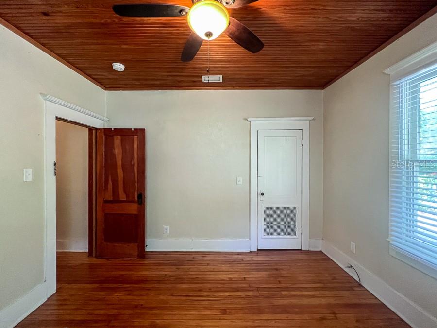 Image 8 of 27 For 115 7th Terrace