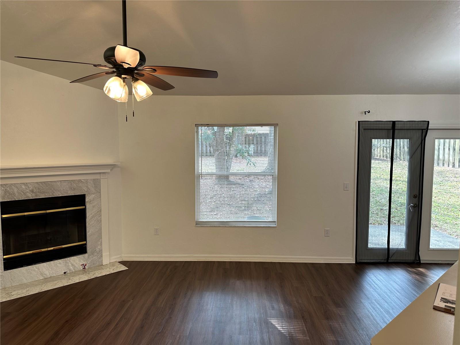 Image 4 of 12 For 1435 100th Terrace