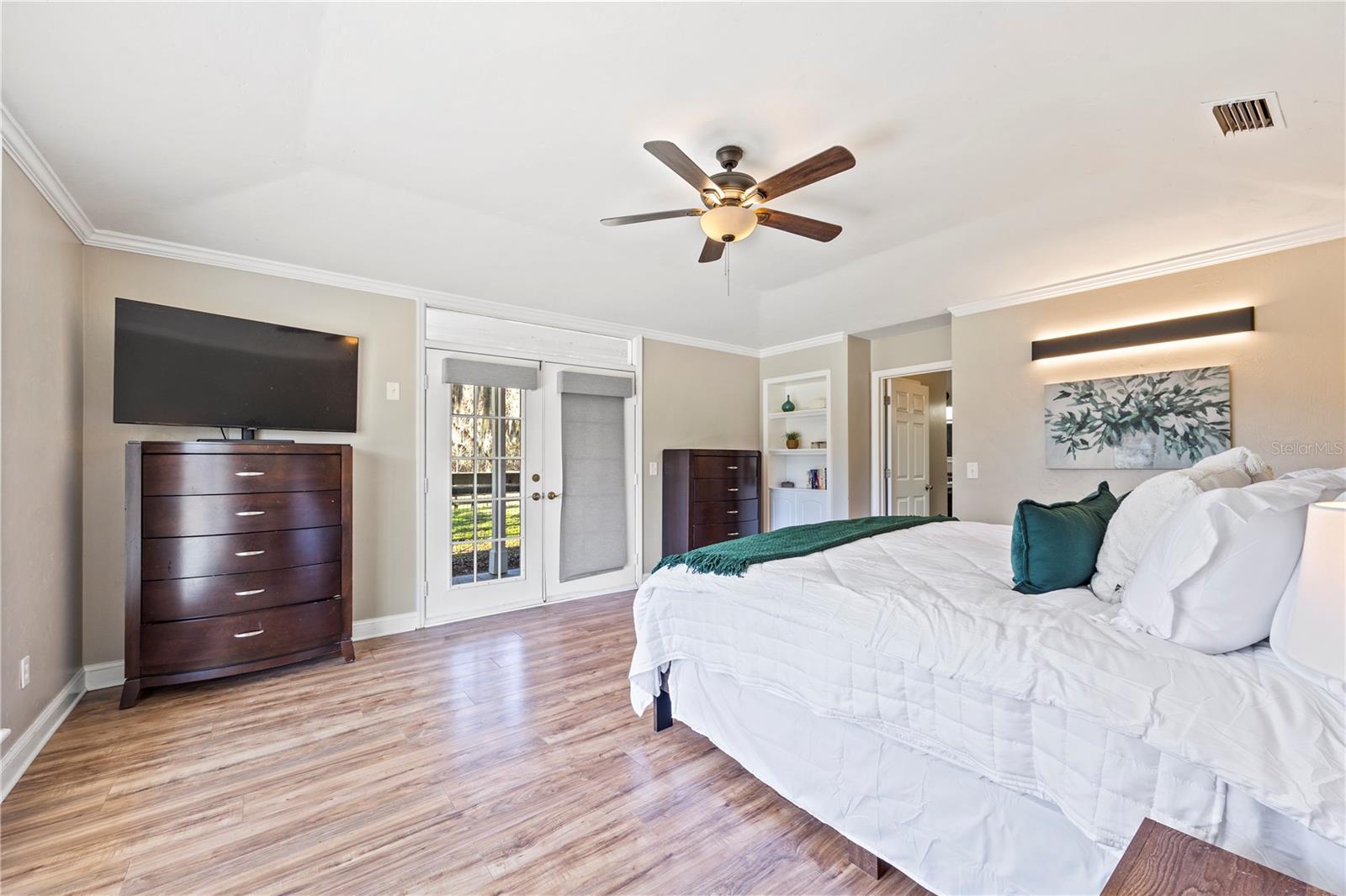 Image 17 of 100 For 10720 53rd Terrace