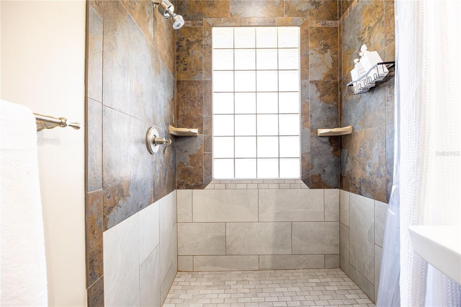 Image 21 of 100 For 10720 53rd Terrace