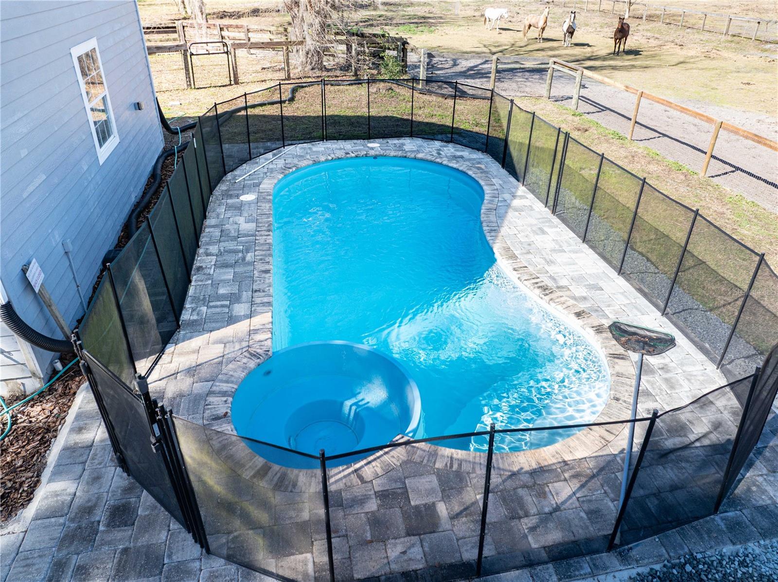 Image 32 of 100 For 10720 53rd Terrace