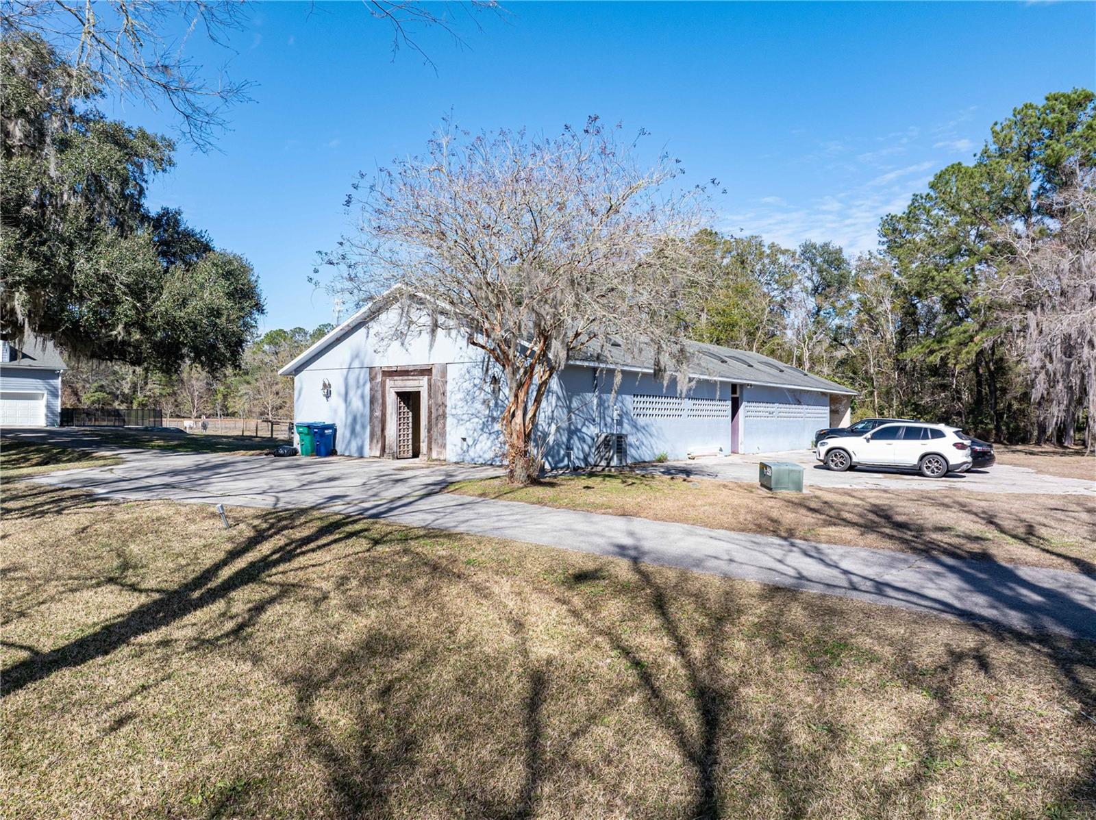 Image 41 of 100 For 10720 53rd Terrace