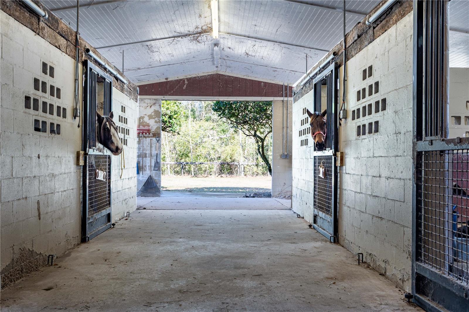 Image 43 of 100 For 10720 53rd Terrace