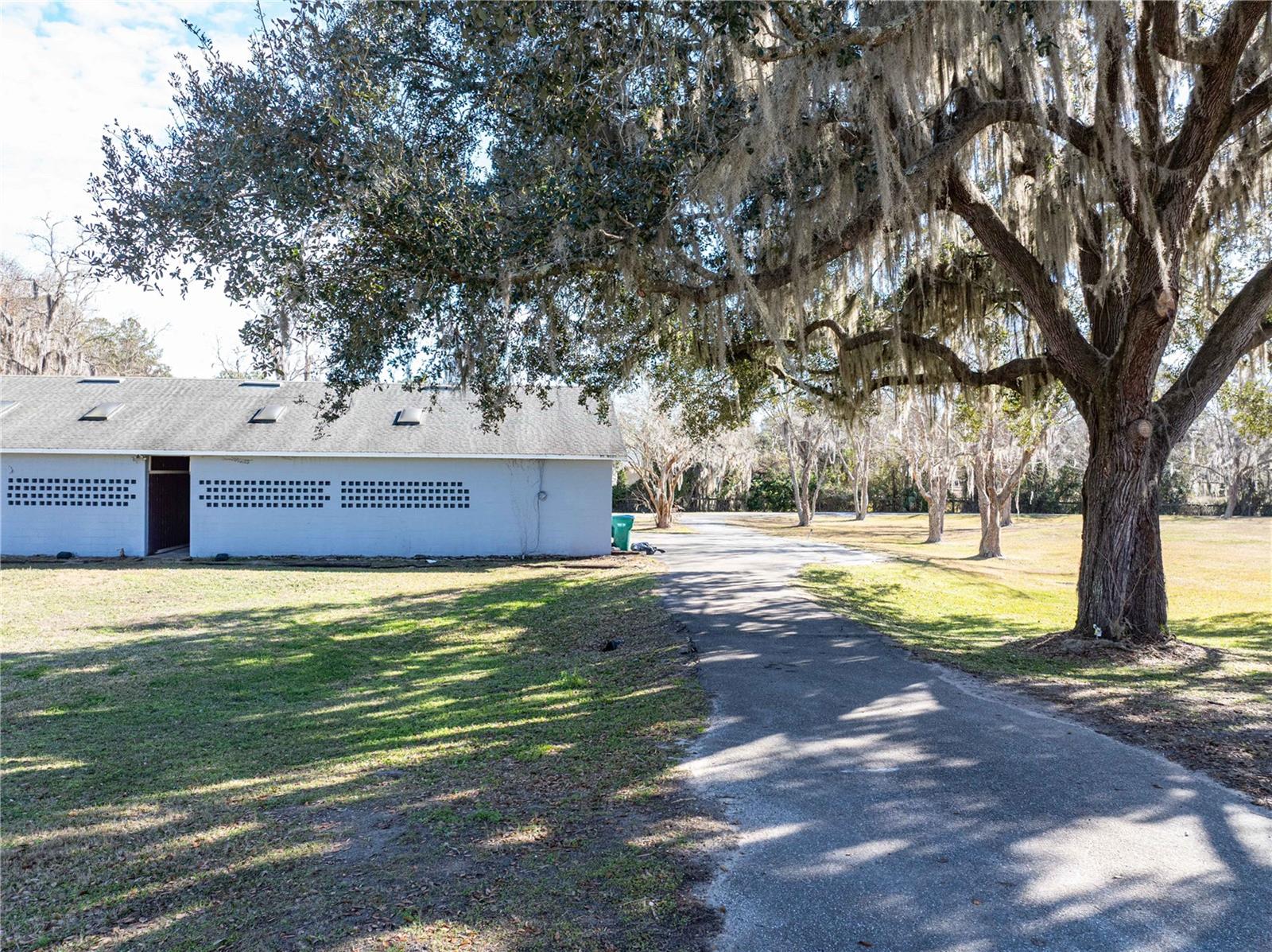 Image 58 of 100 For 10720 53rd Terrace