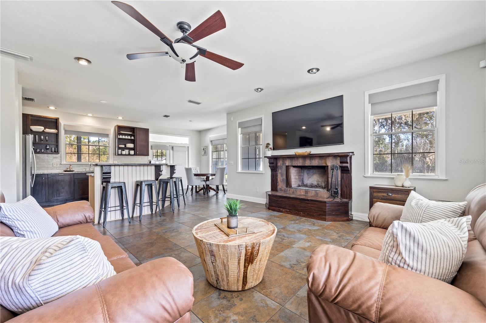 Image 6 of 100 For 10720 53rd Terrace