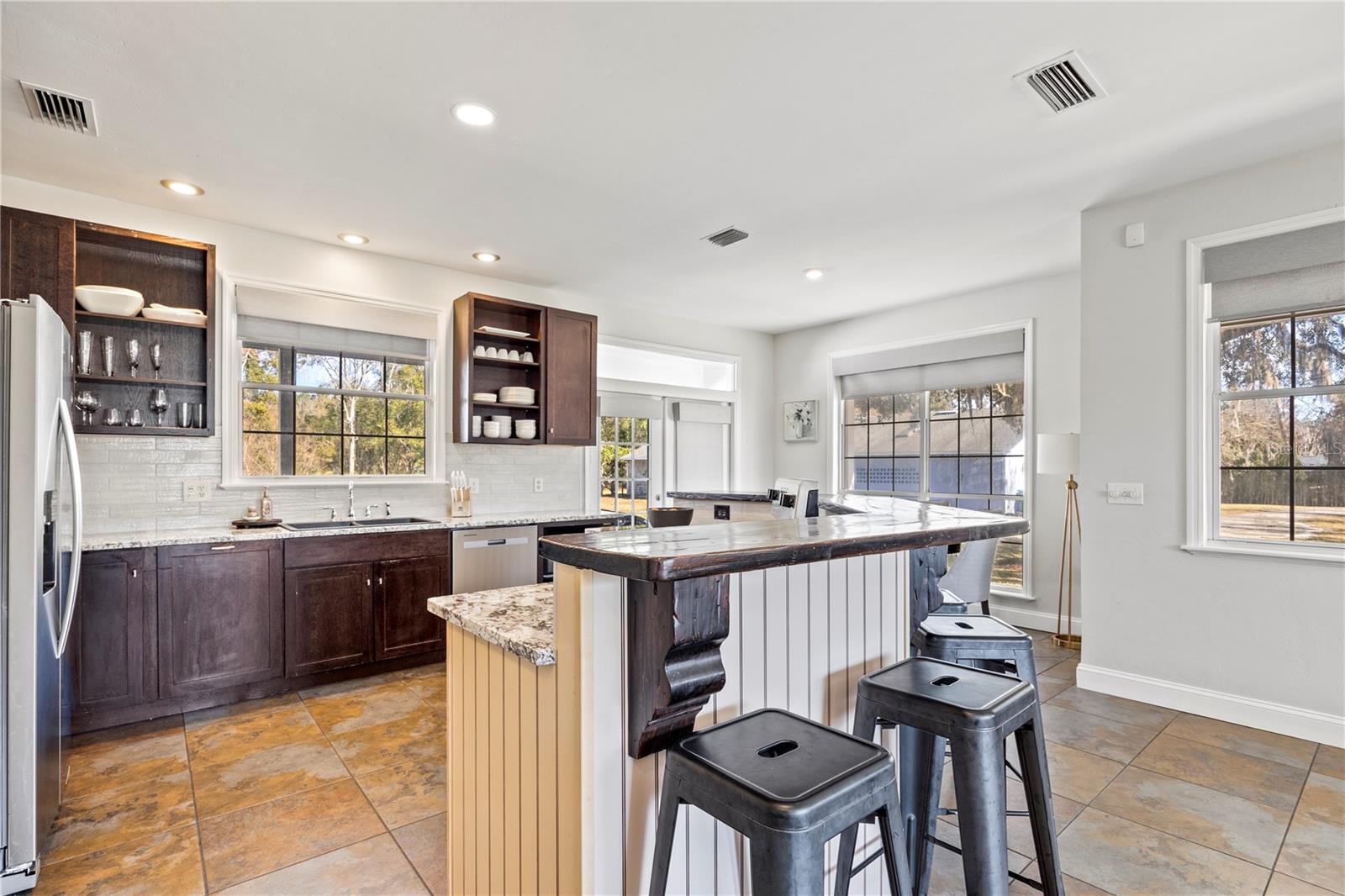 Image 9 of 100 For 10720 53rd Terrace