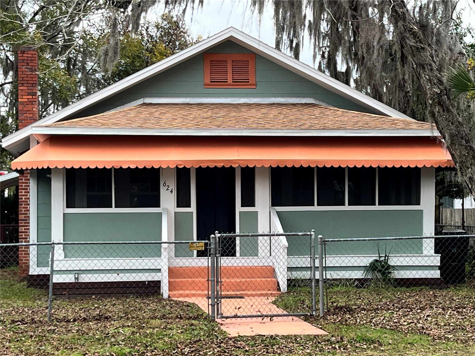 Image 2 of 34 For 624 Lake Street