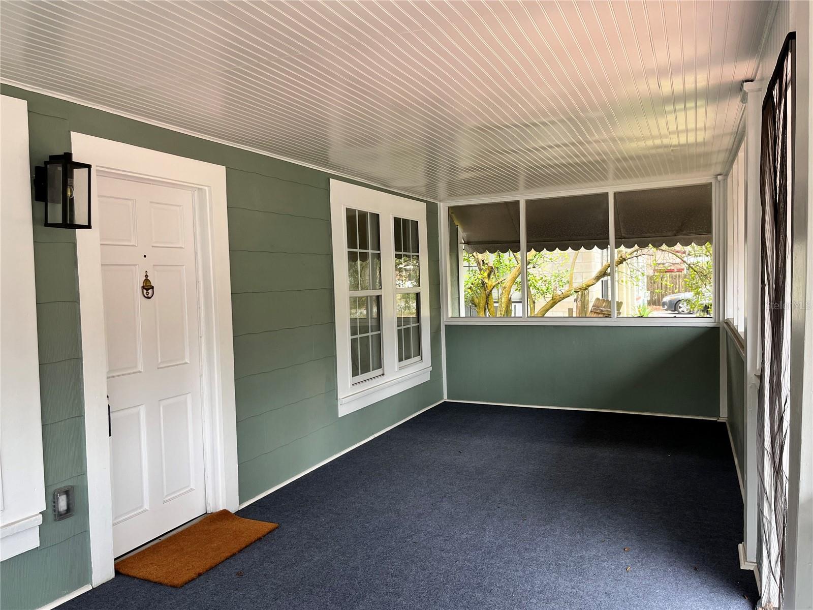 Image 9 of 34 For 624 Lake Street