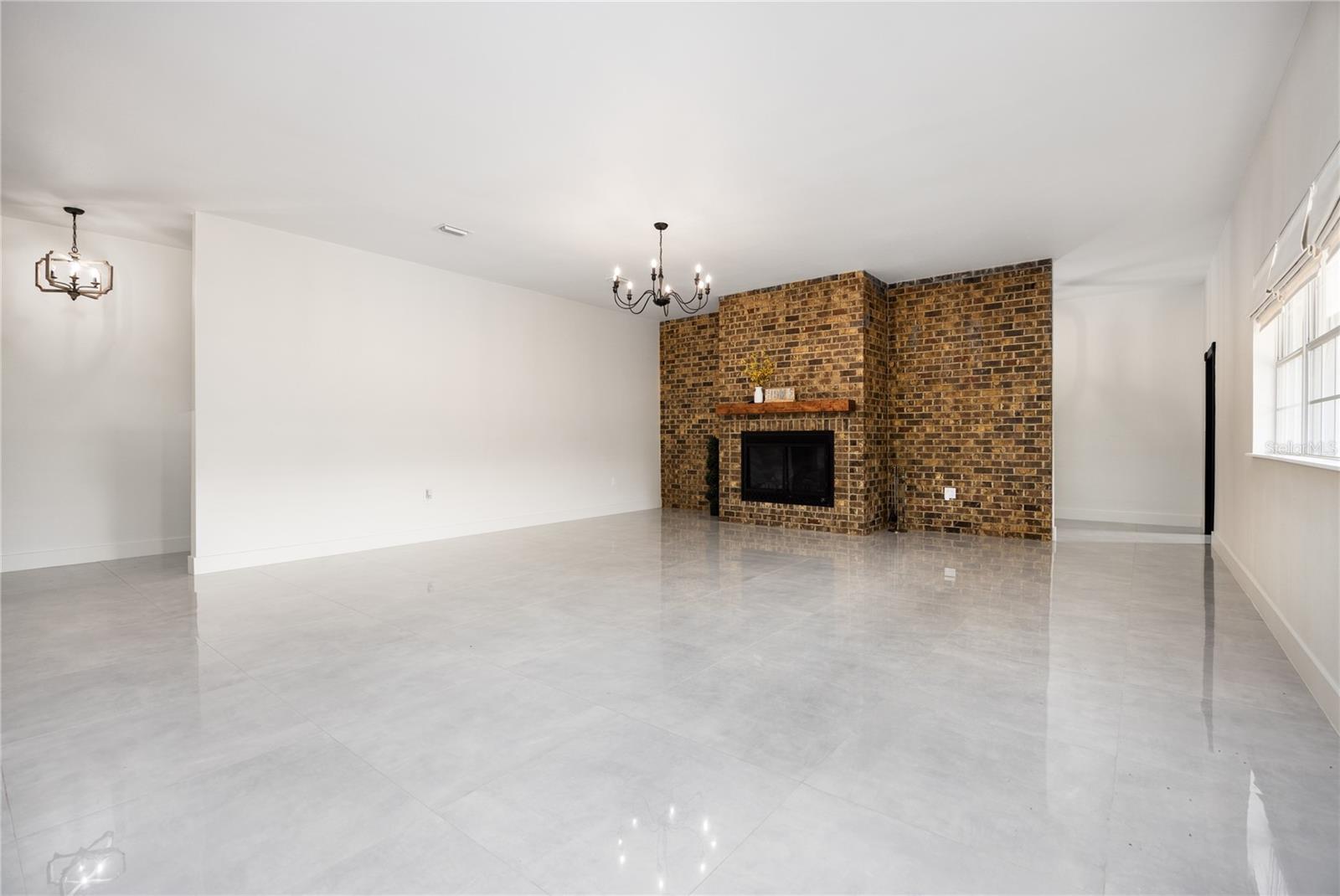 Image 10 of 89 For 12456 155th Place