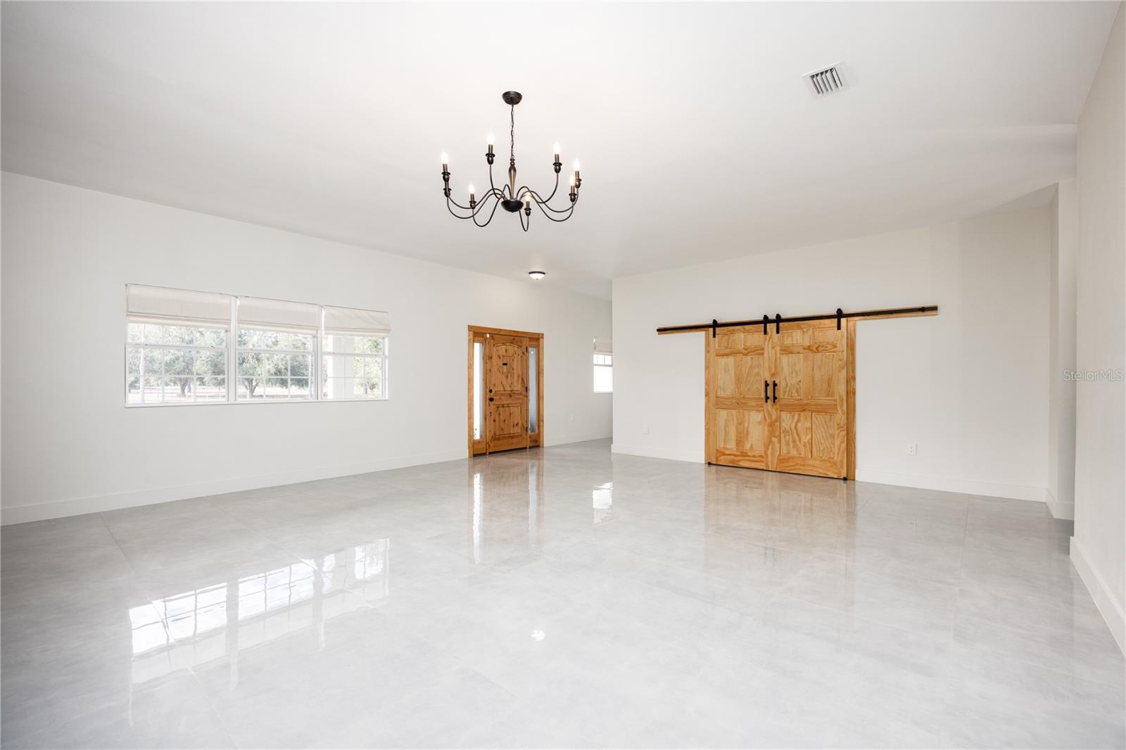 Image 12 of 89 For 12456 155th Place