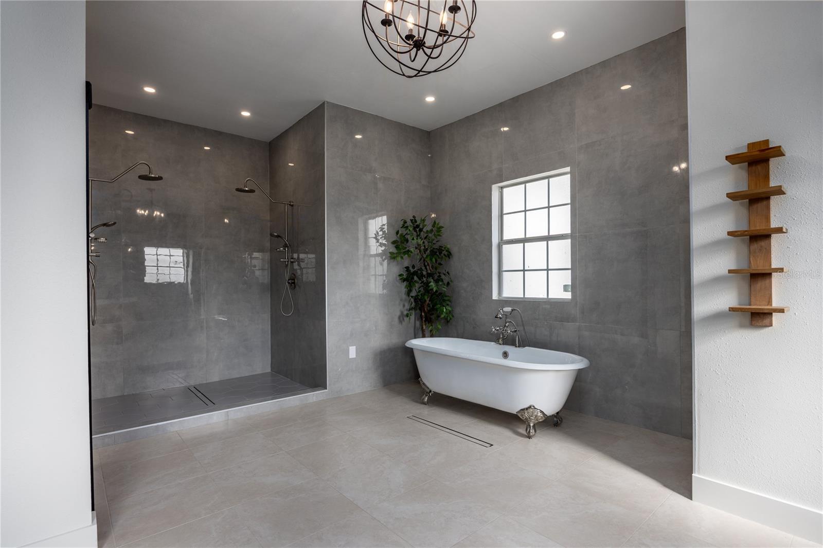 Image 19 of 89 For 12456 155th Place