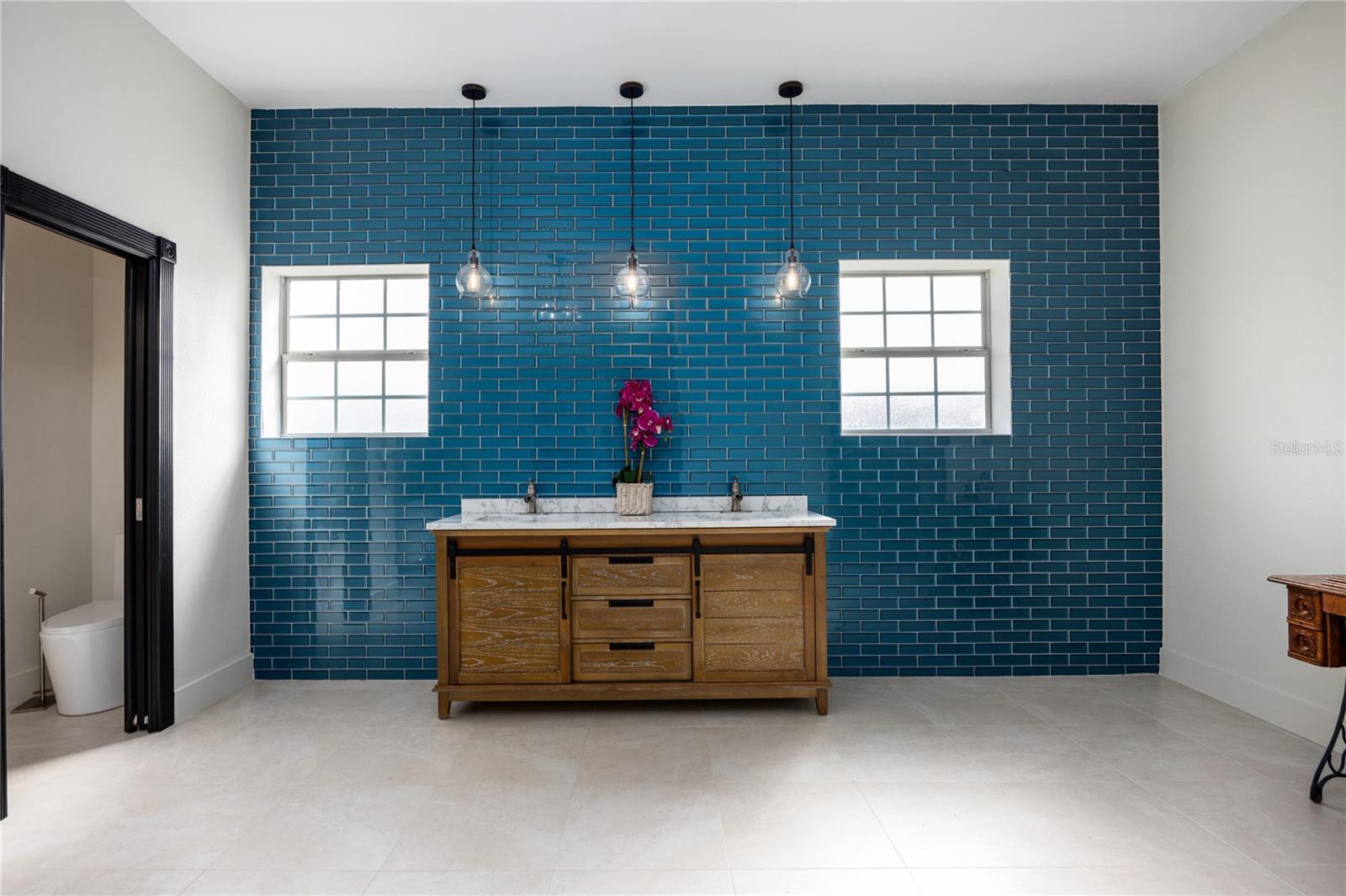 Image 21 of 89 For 12456 155th Place