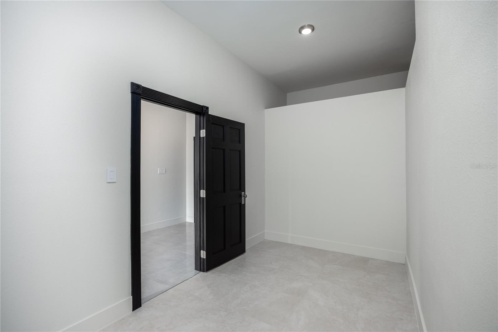 Image 24 of 89 For 12456 155th Place