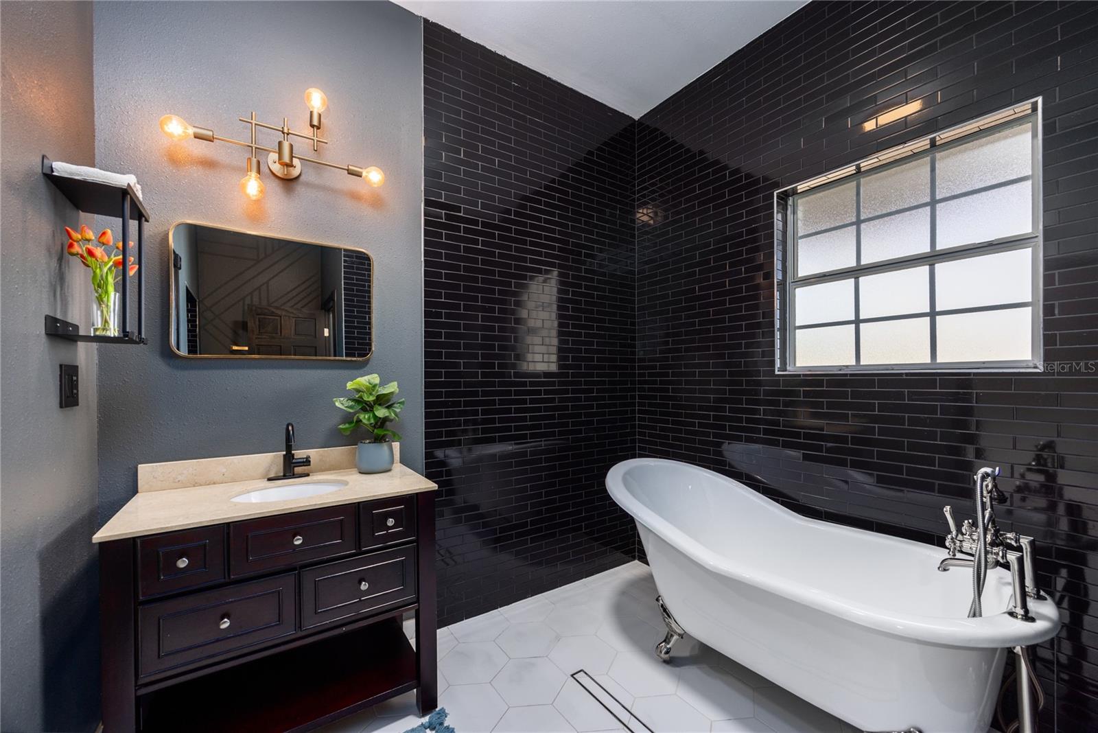 Image 33 of 89 For 12456 155th Place