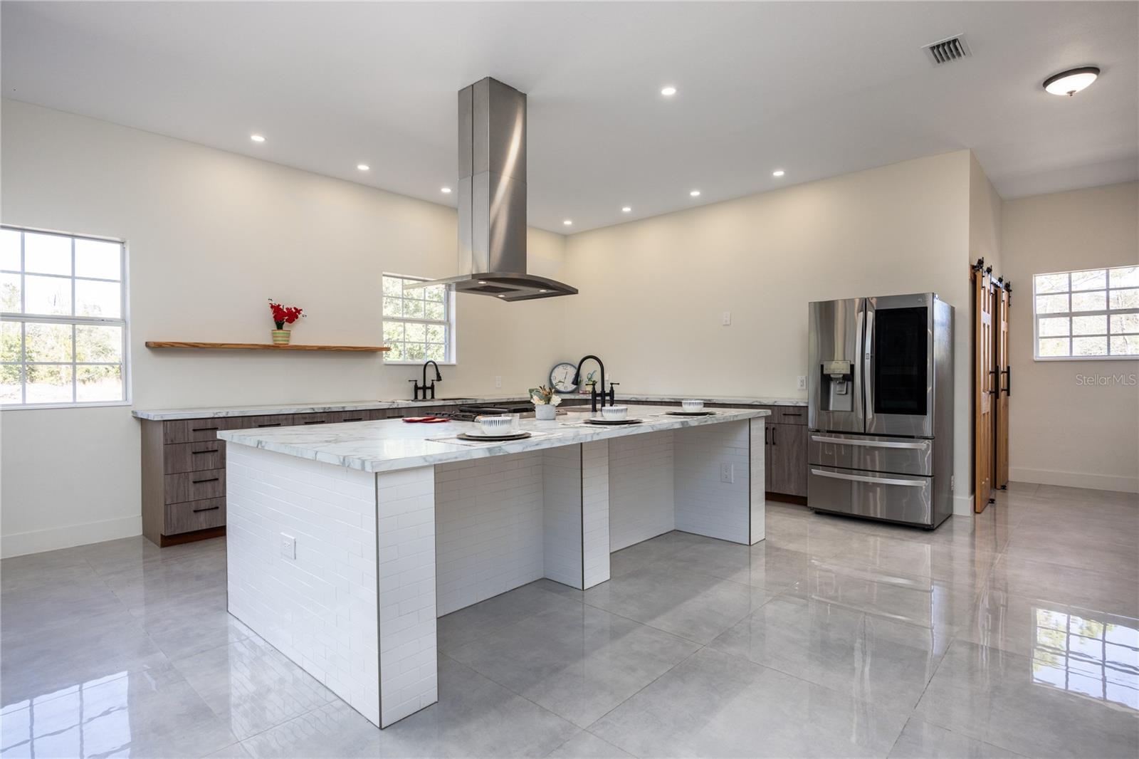 Image 40 of 89 For 12456 155th Place