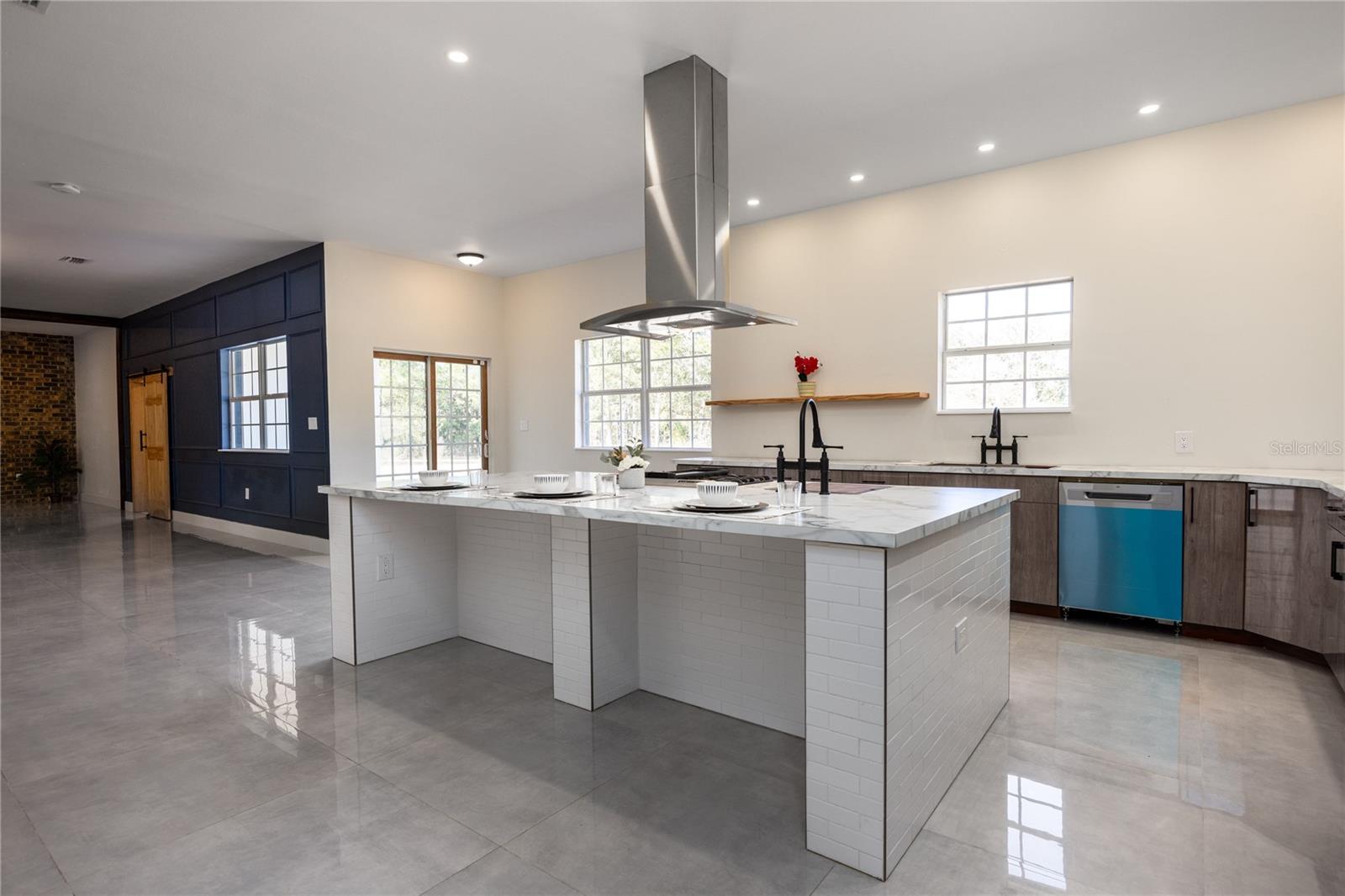 Image 41 of 89 For 12456 155th Place