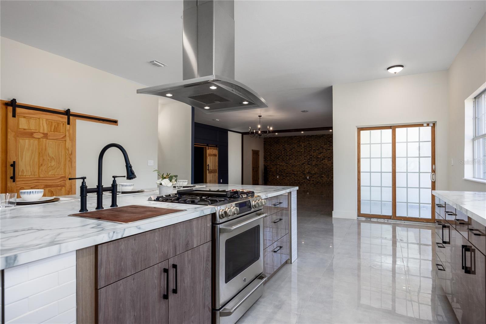 Image 43 of 89 For 12456 155th Place