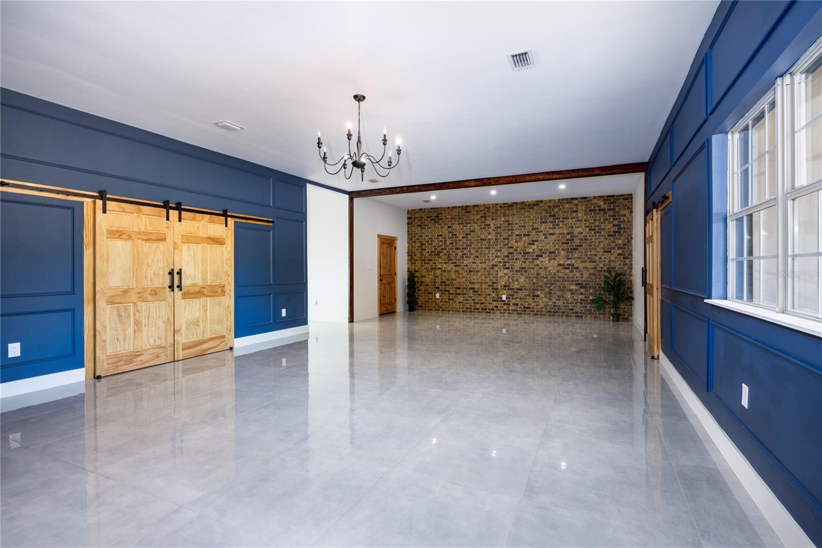 Image 51 of 89 For 12456 155th Place