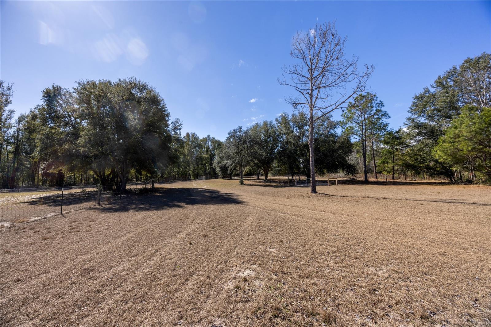 Image 61 of 89 For 12456 155th Place