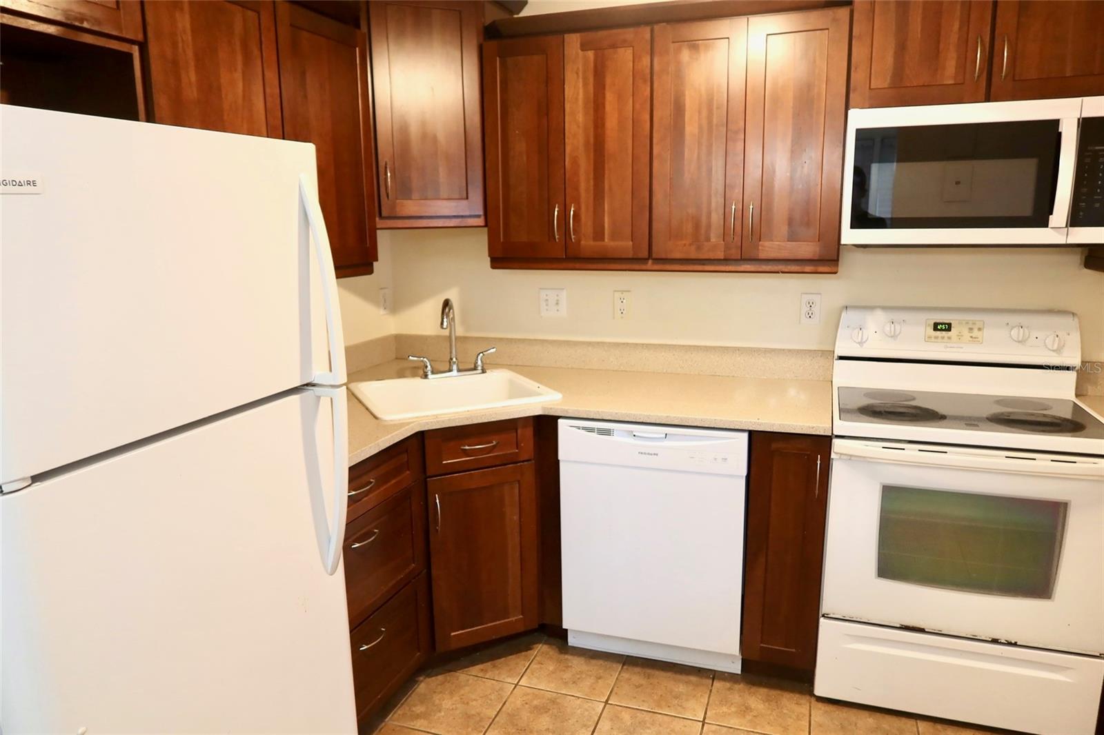 Image 3 of 11 For 2704 1st Avenue