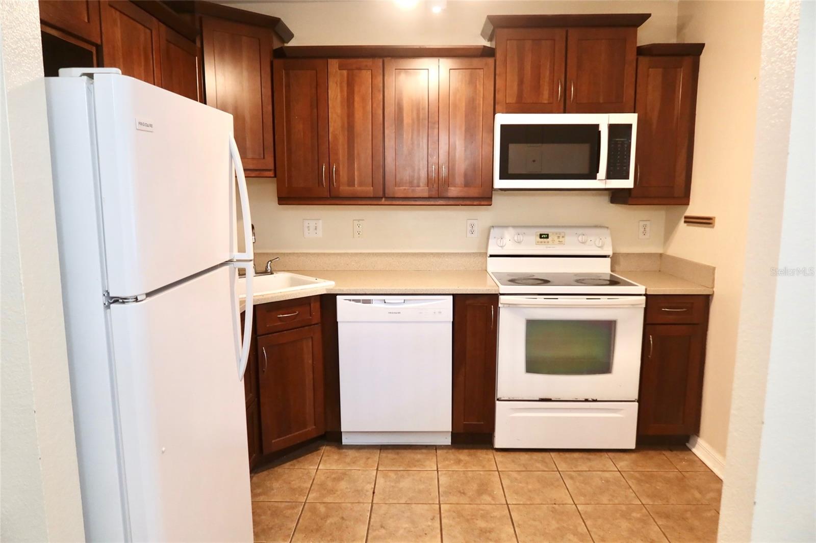 Image 4 of 11 For 2704 1st Avenue