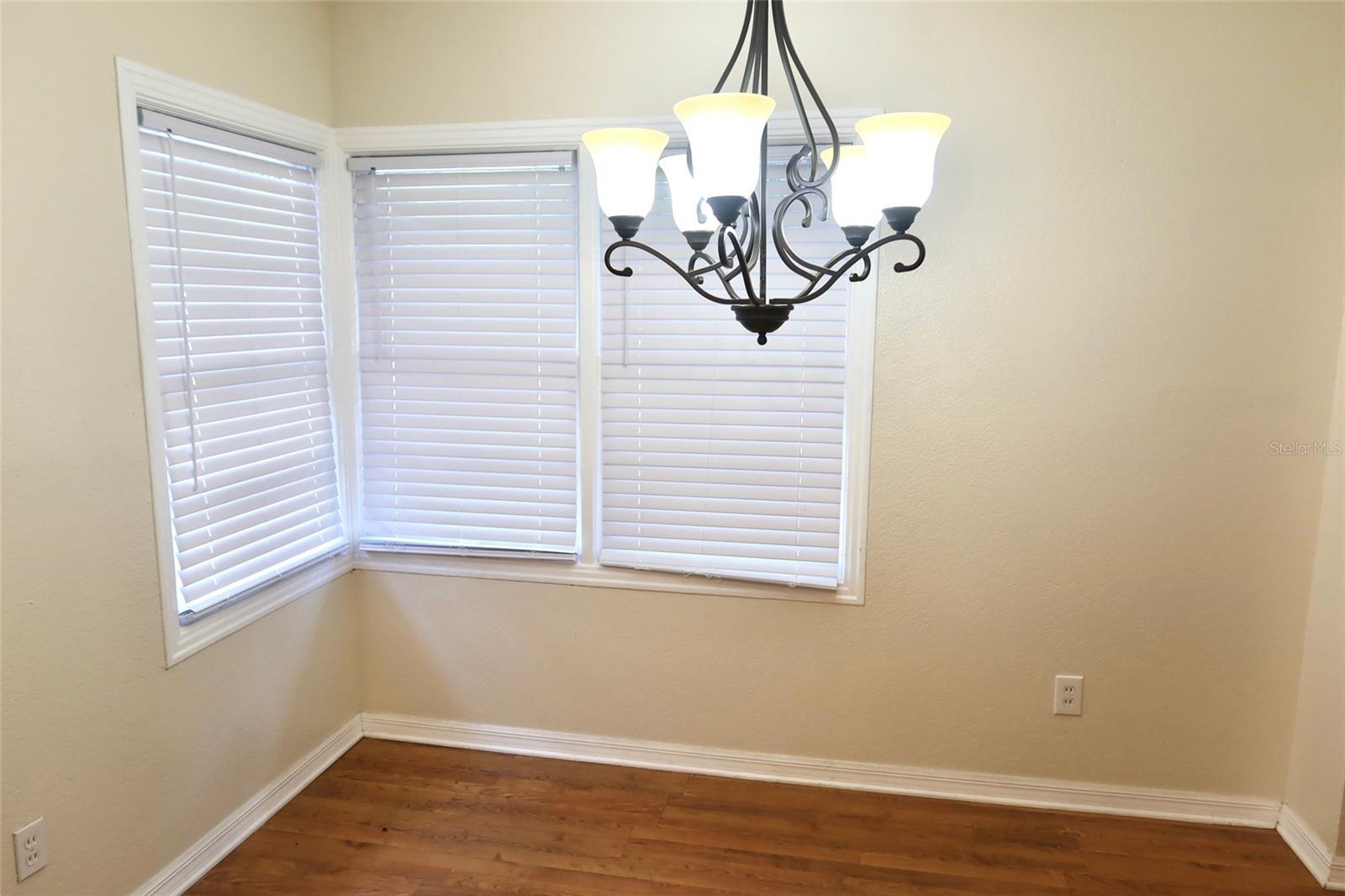 Image 7 of 11 For 2704 1st Avenue