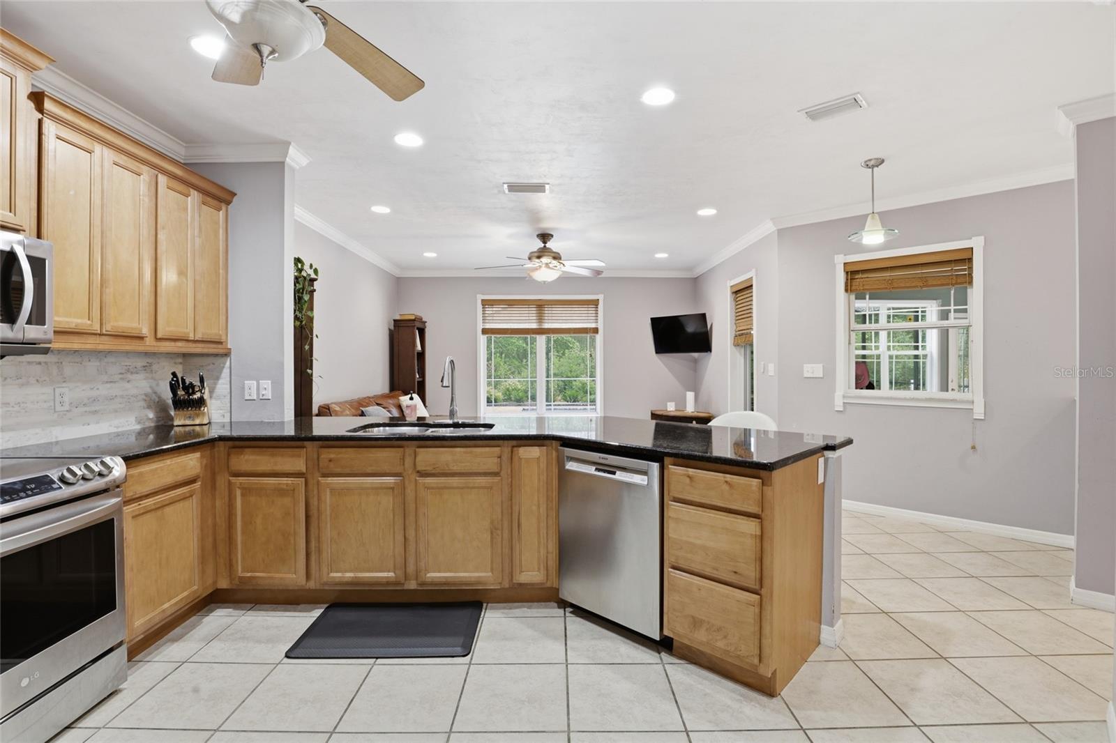 Image 12 of 46 For 1829 34th Street